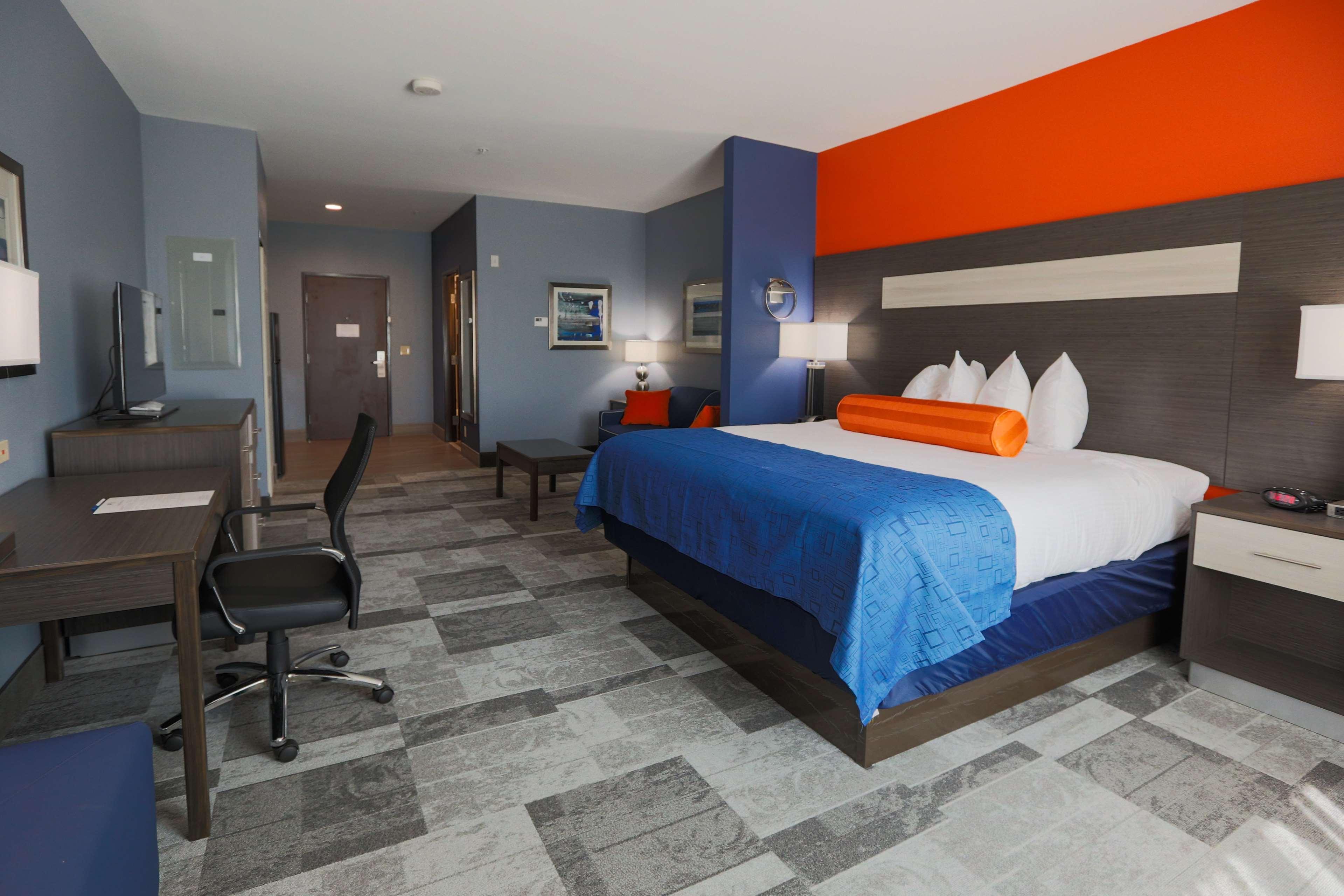 Best Western Plus Wewoka Inn & Suites Bagian luar foto