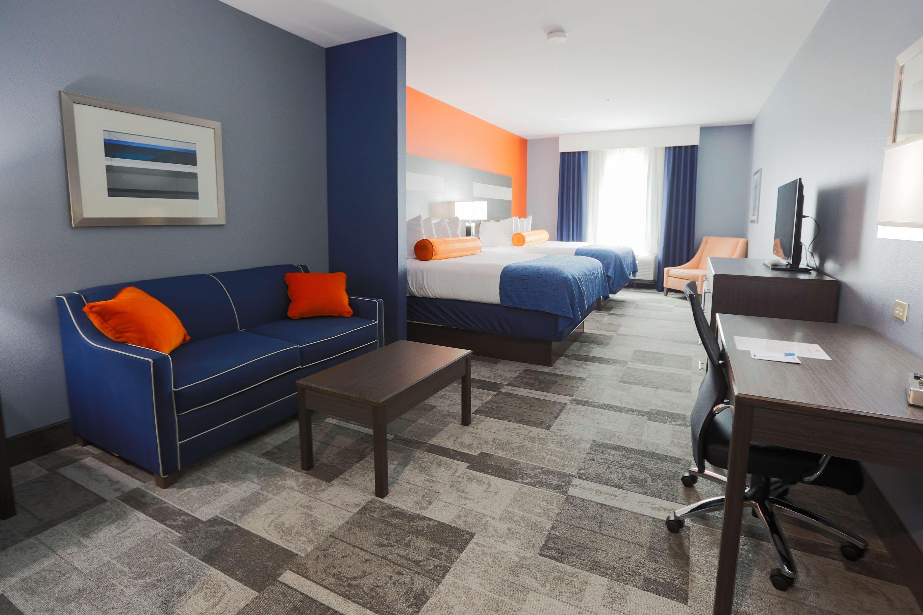 Best Western Plus Wewoka Inn & Suites Bagian luar foto