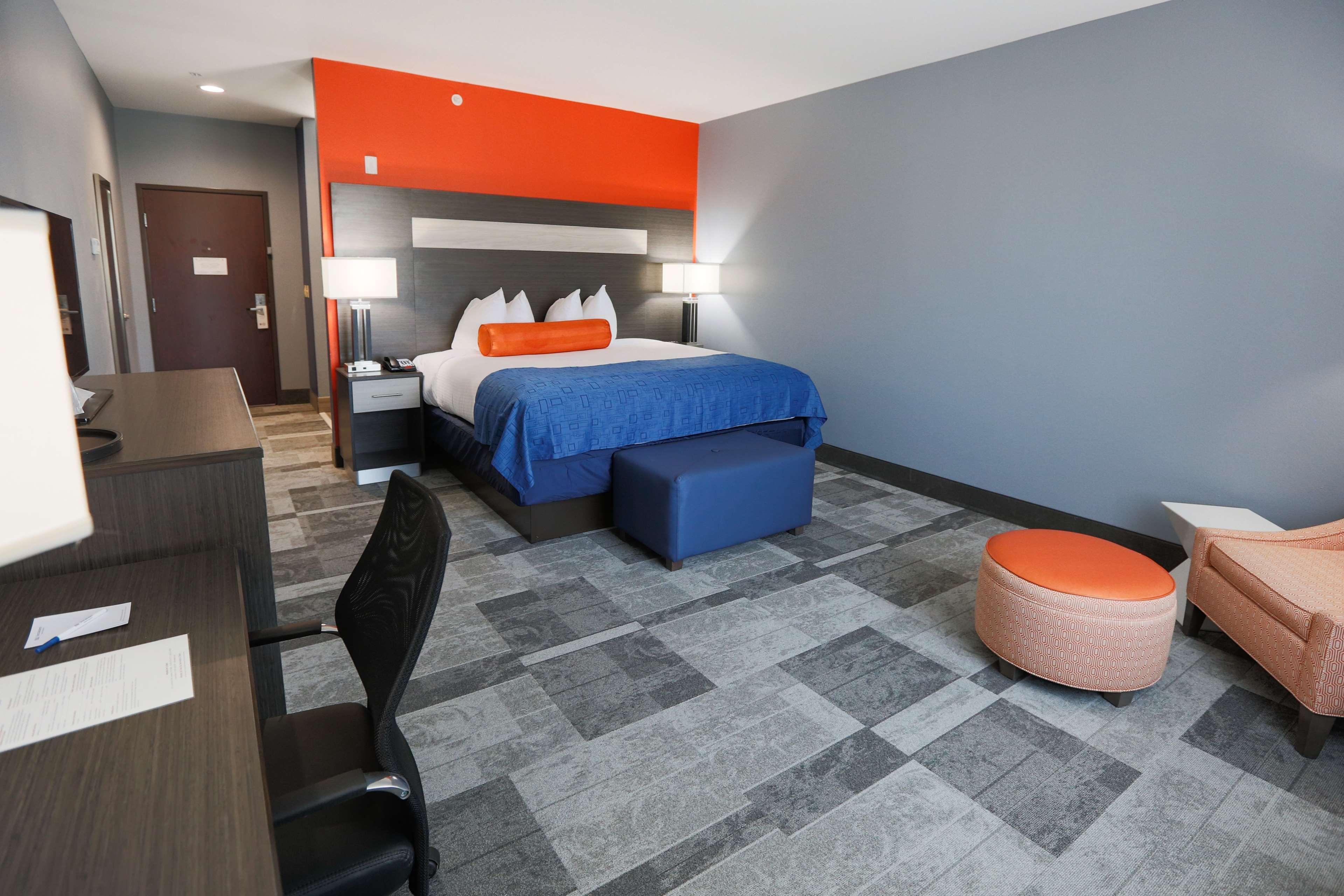Best Western Plus Wewoka Inn & Suites Bagian luar foto
