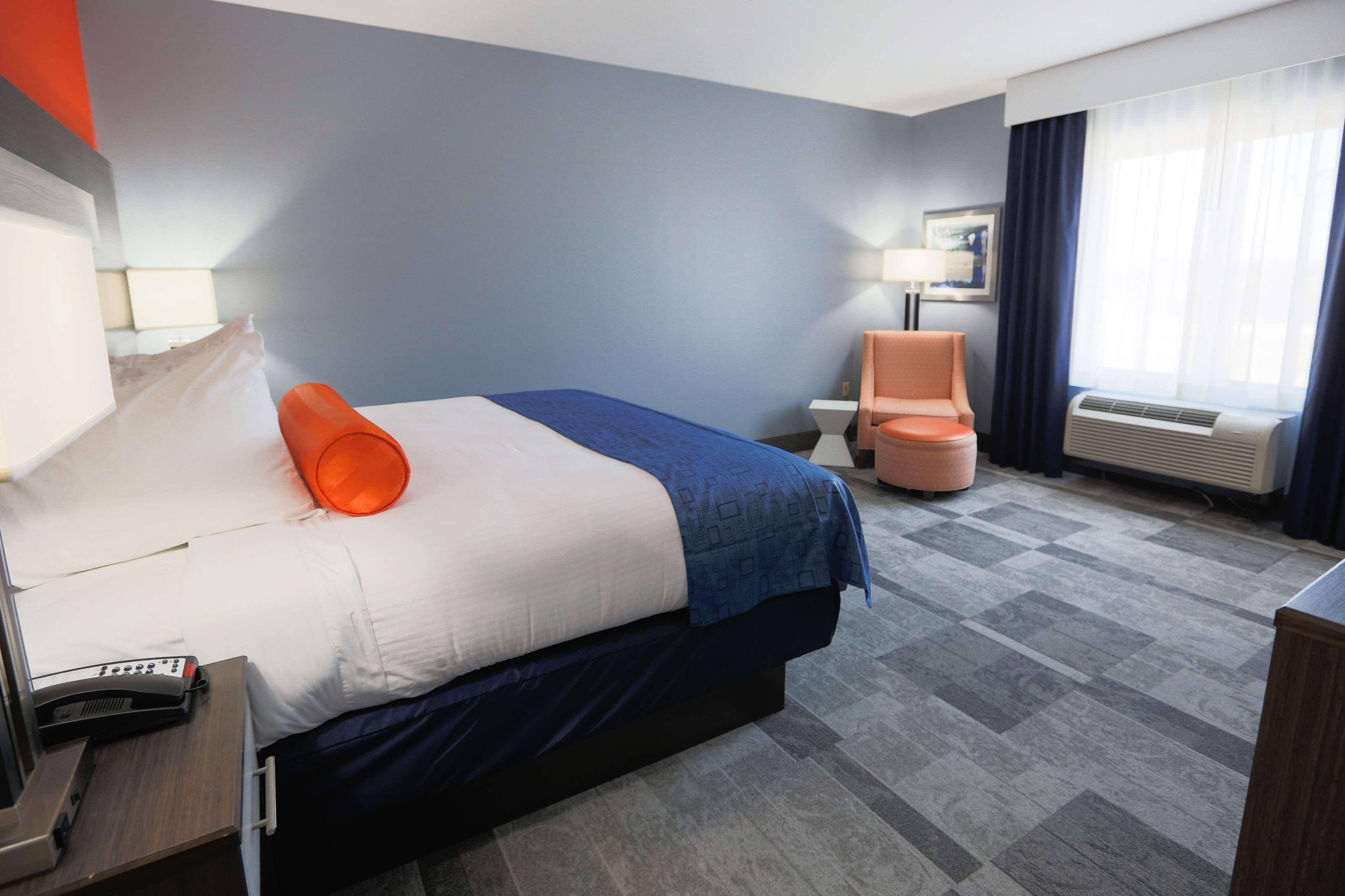 Best Western Plus Wewoka Inn & Suites Bagian luar foto