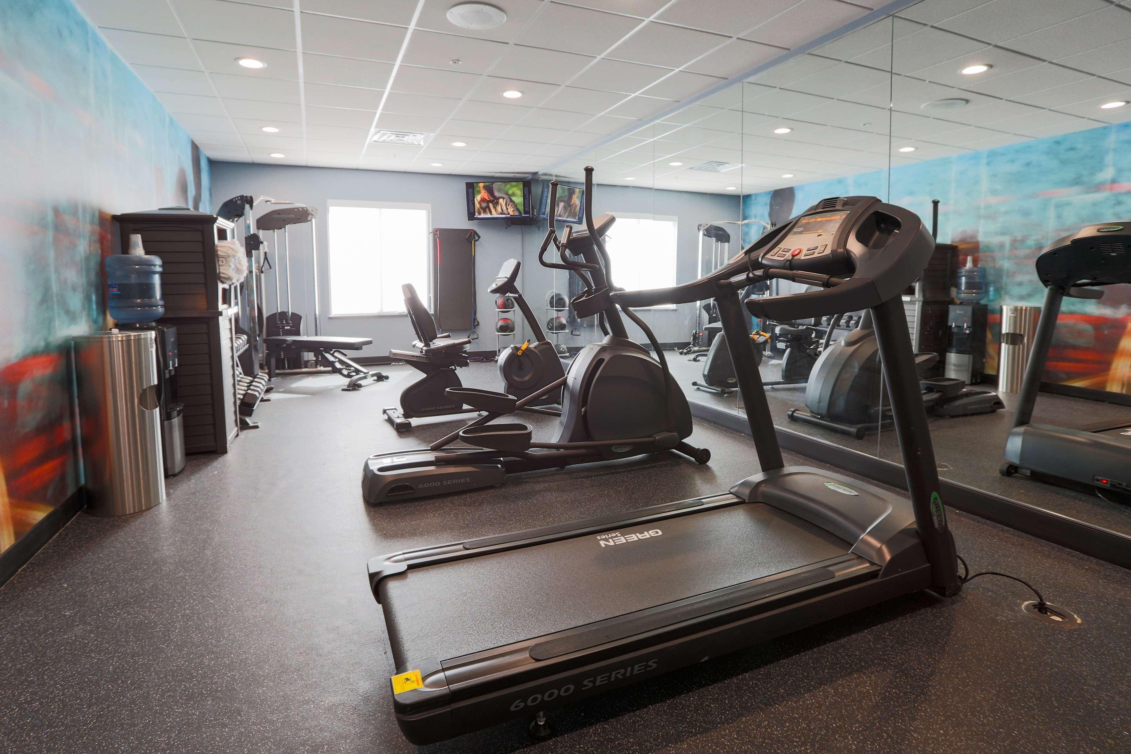Best Western Plus Wewoka Inn & Suites Bagian luar foto