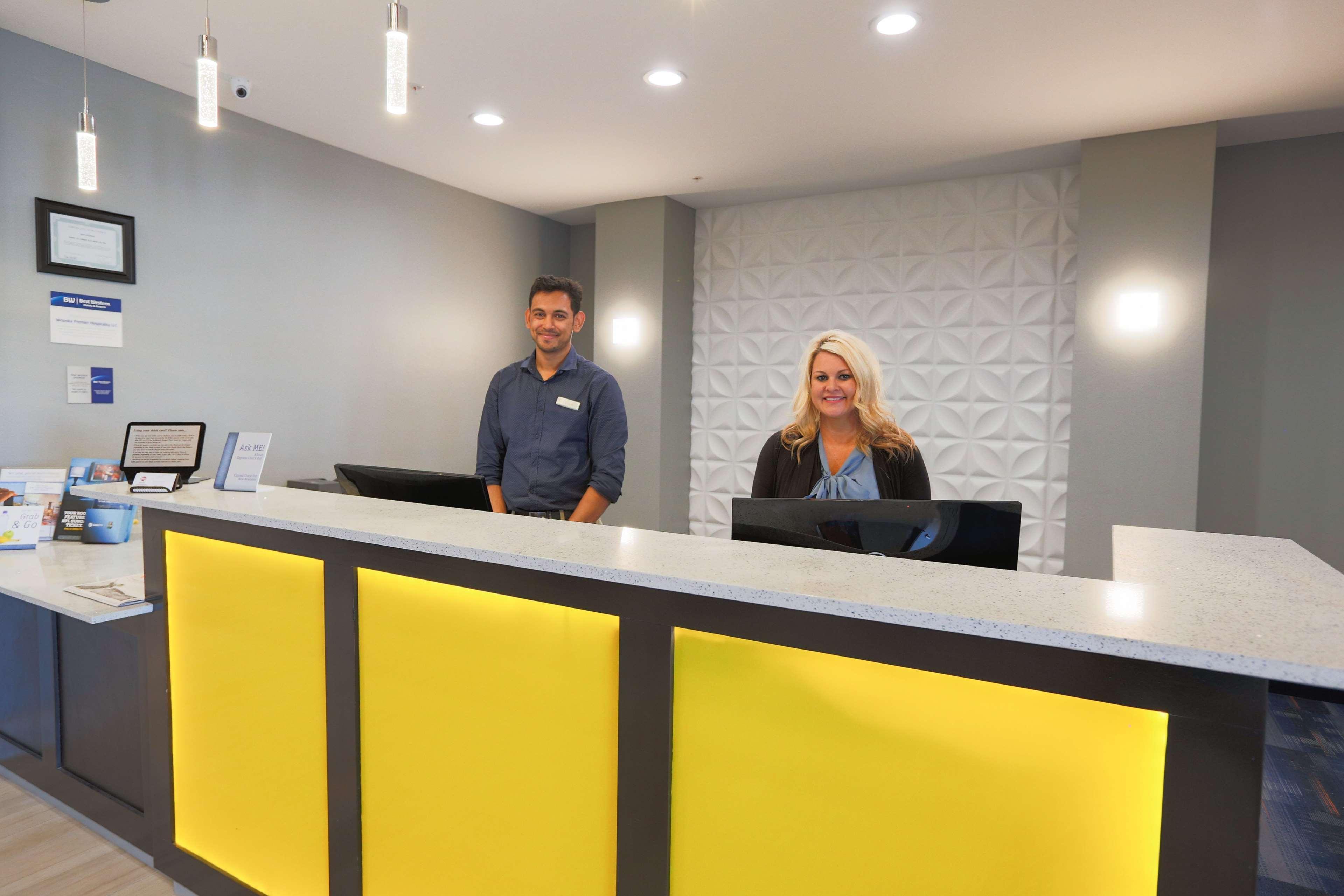 Best Western Plus Wewoka Inn & Suites Bagian luar foto