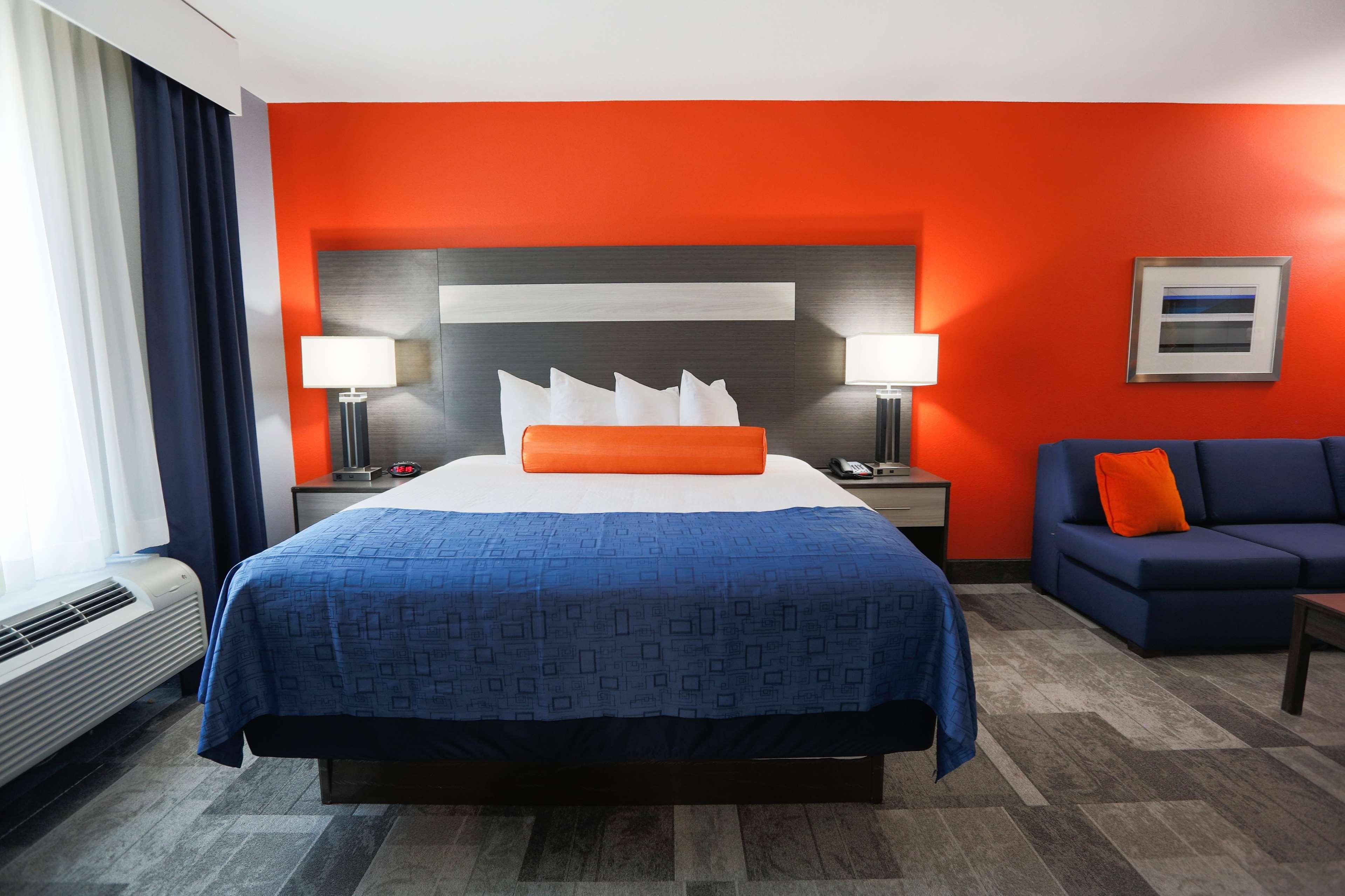 Best Western Plus Wewoka Inn & Suites Bagian luar foto