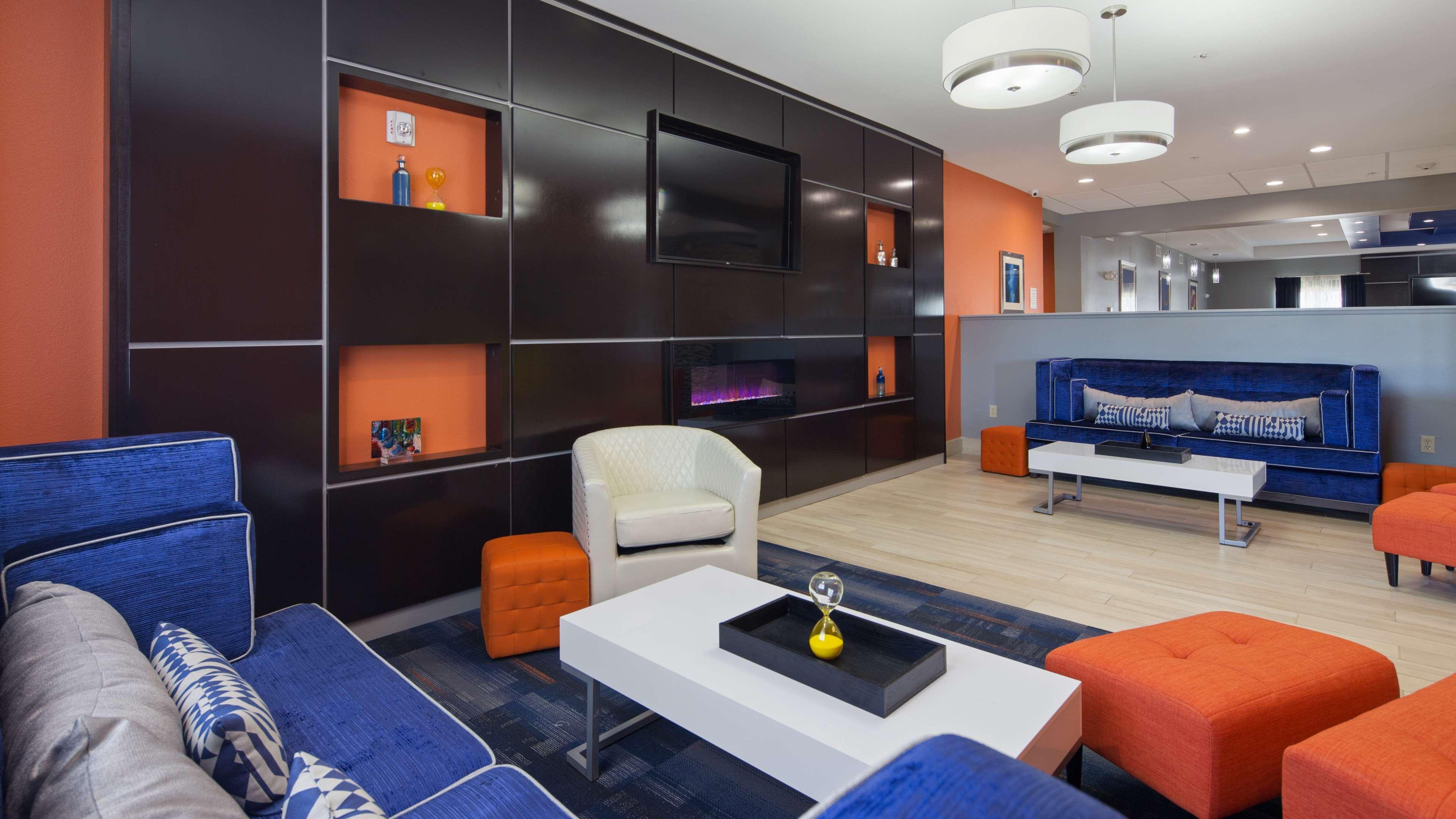 Best Western Plus Wewoka Inn & Suites Bagian luar foto