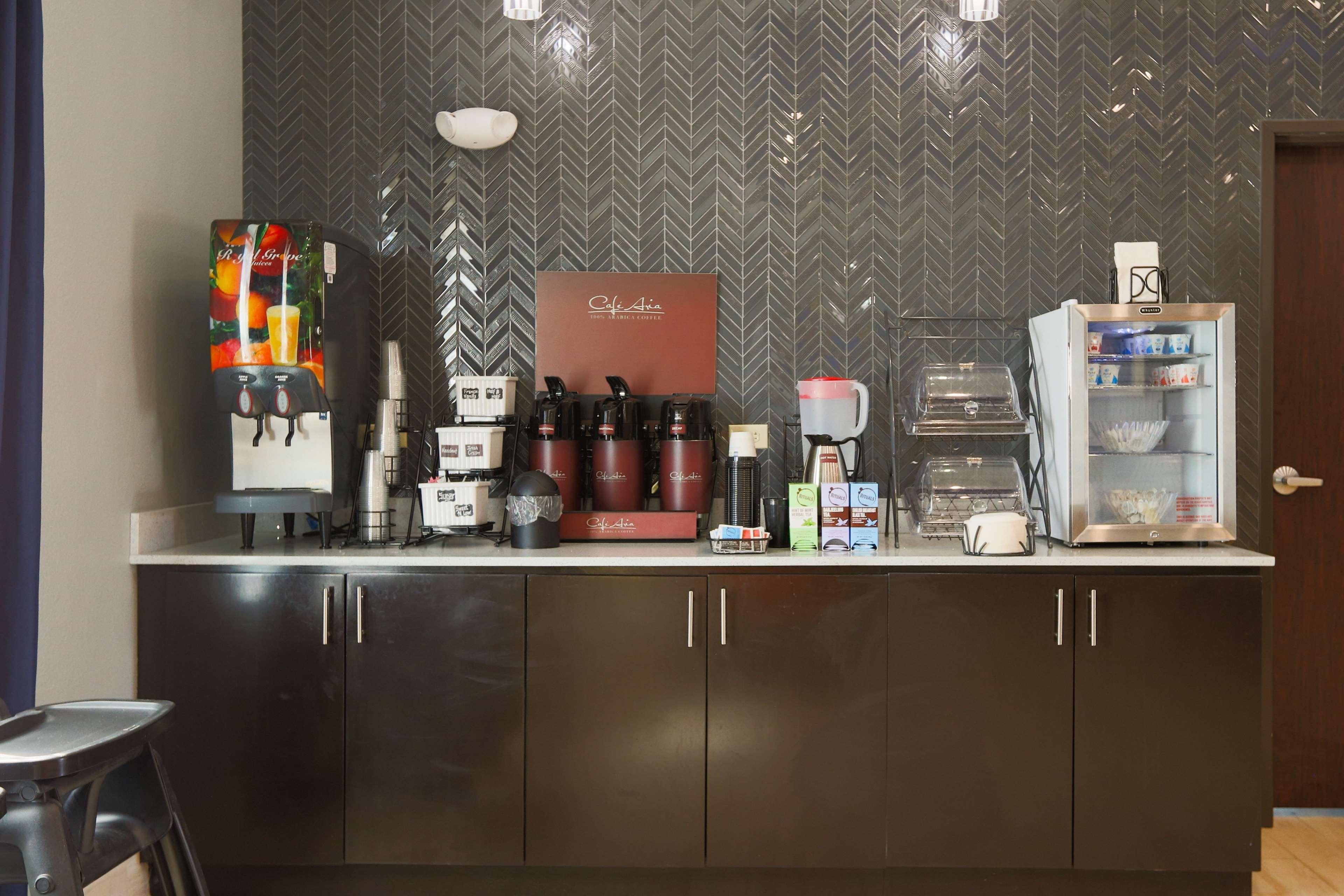 Best Western Plus Wewoka Inn & Suites Bagian luar foto
