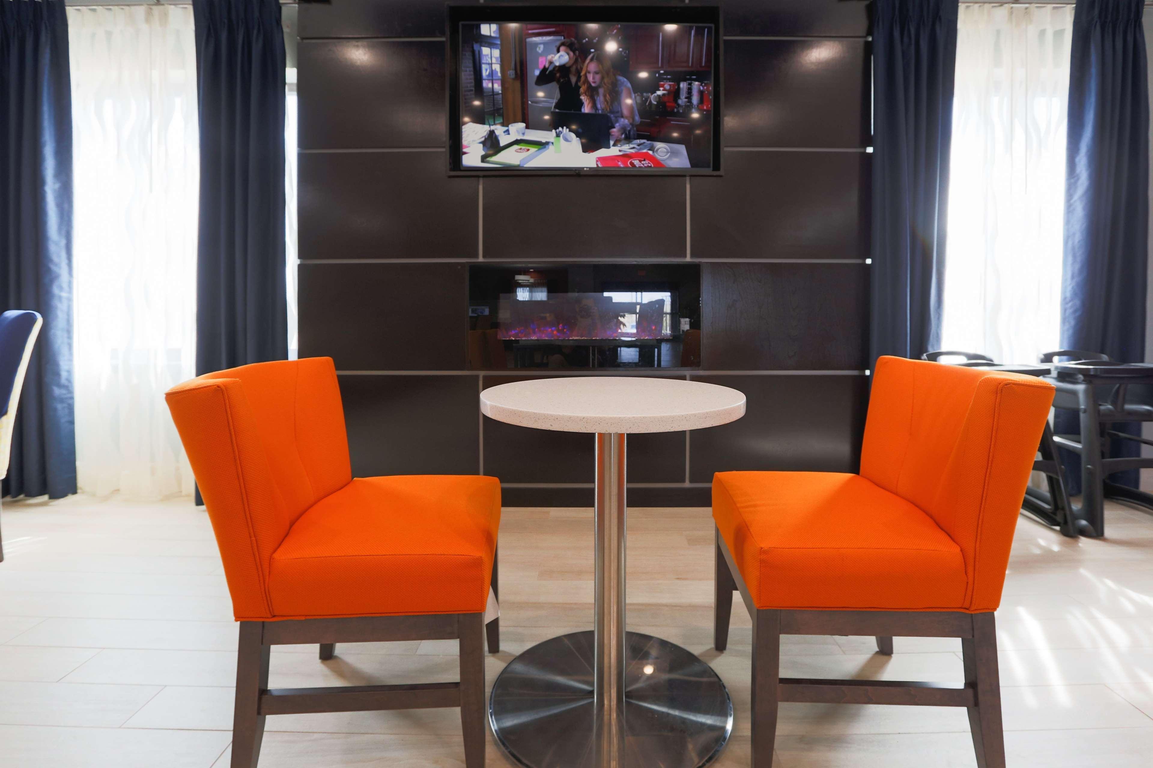 Best Western Plus Wewoka Inn & Suites Bagian luar foto